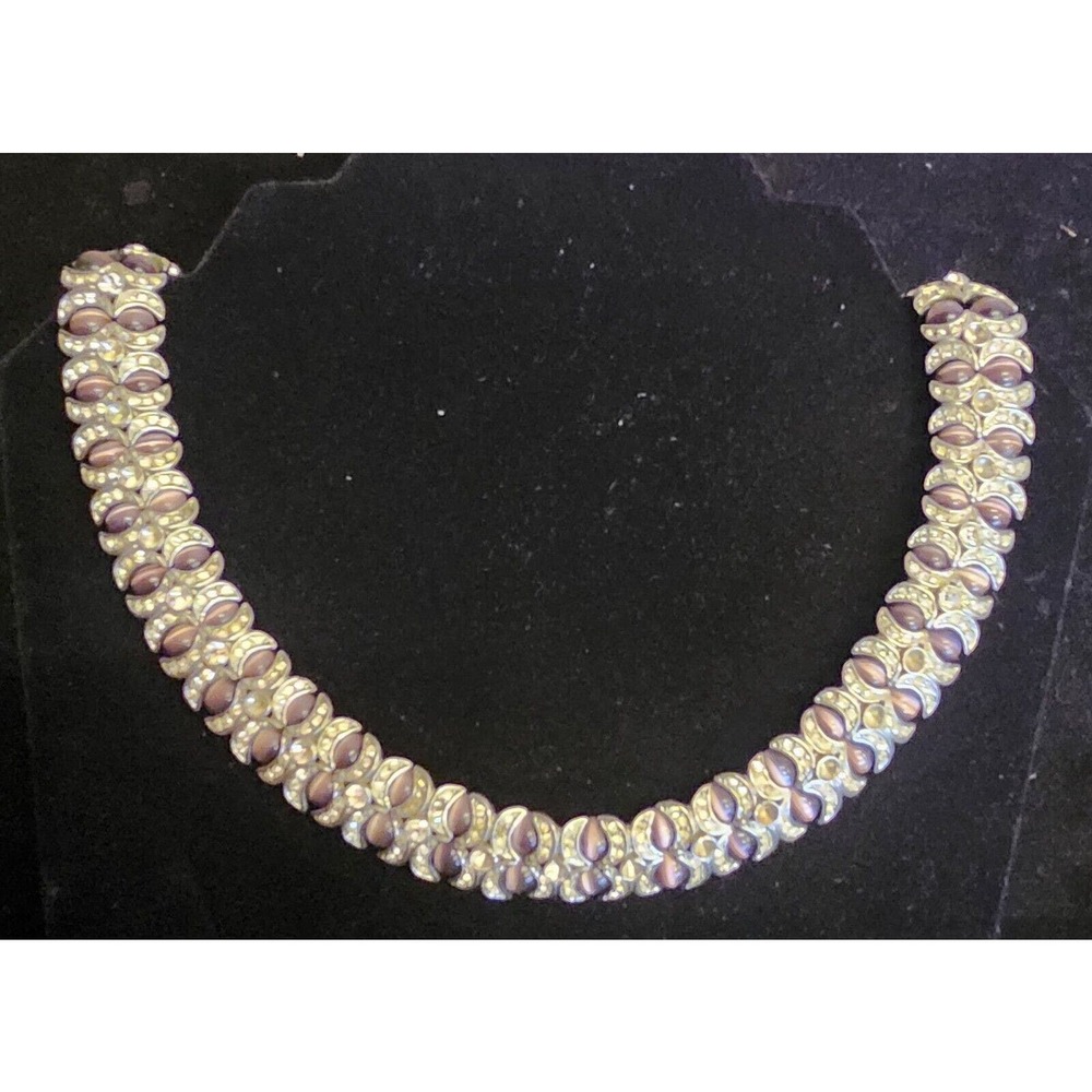 vintage costume jewelry necklace Purple